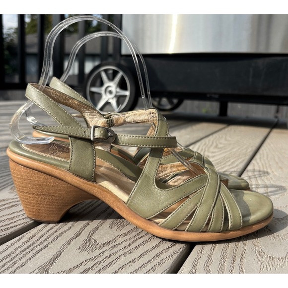 Dansko Leather Olive Green Heeled Sandals Size 39 Adjustable Ankle Strap - Picture 1 of 12